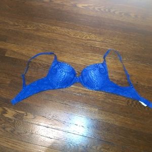 EUC royal/purple lace Lily of France bra!